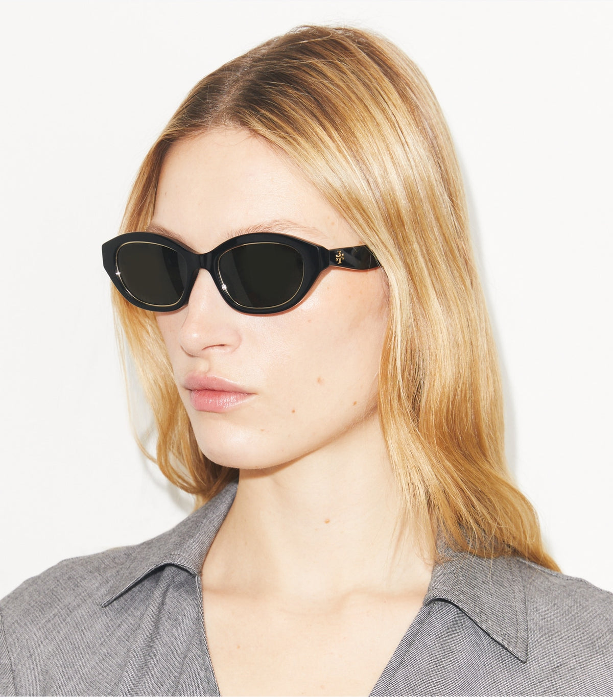 Tory Burch Exclusive - Kira Cat-Eye Sunglasses - Transparent Pink/ Dark Brown