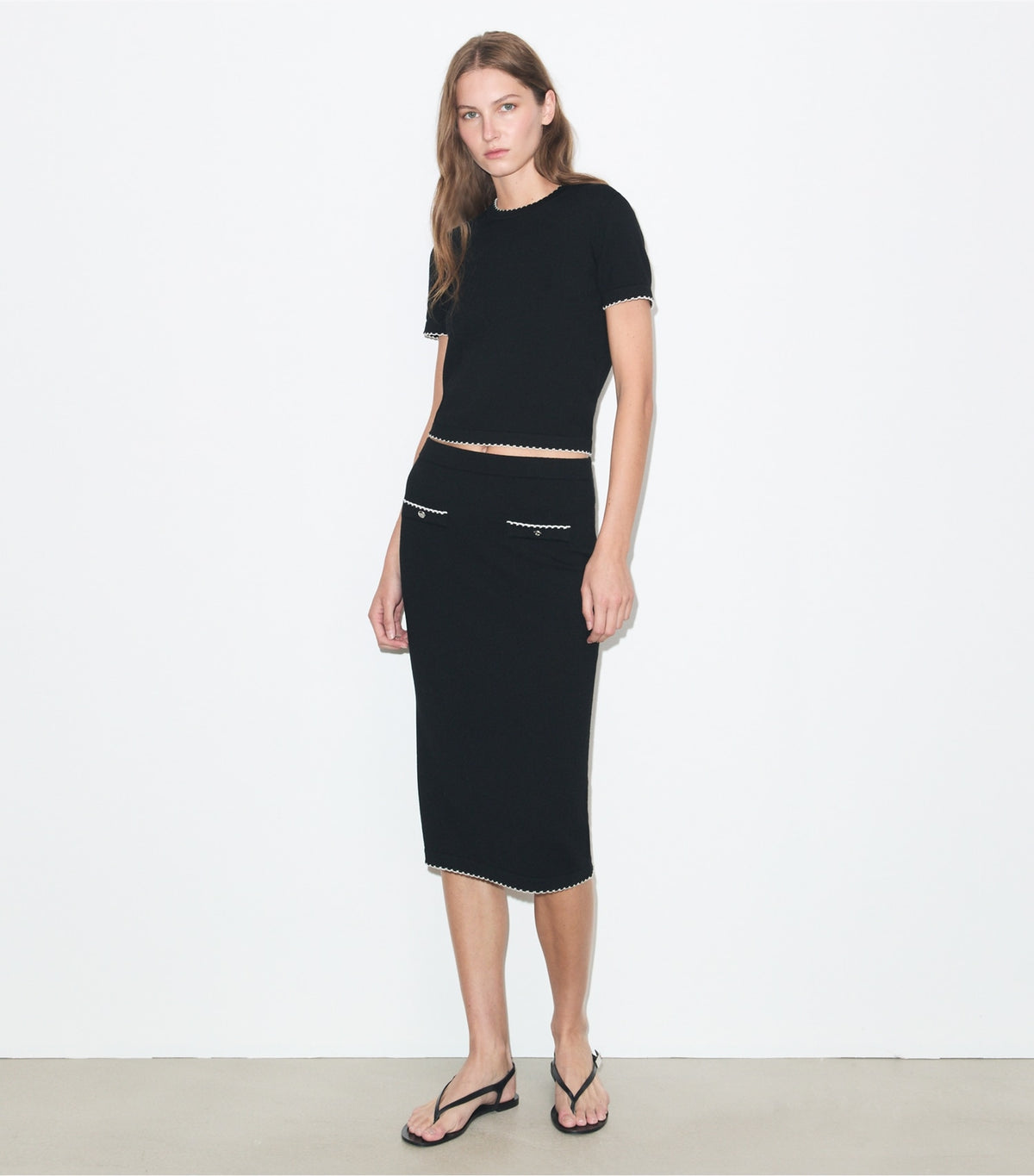 Tory Burch Sale - Wool Scalloped Skirt - Black / New Ivory