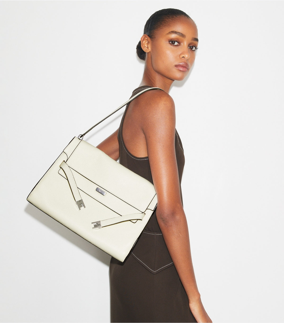 Tory Burch Recommended - Large Lee Radziwill Shoulder Bag - Ivory