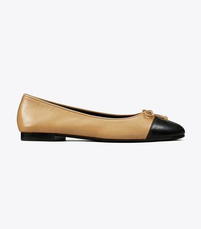 Tory Burch Classic - Cap-Toe Ballet - Ginger Shortbread / Perfect Black