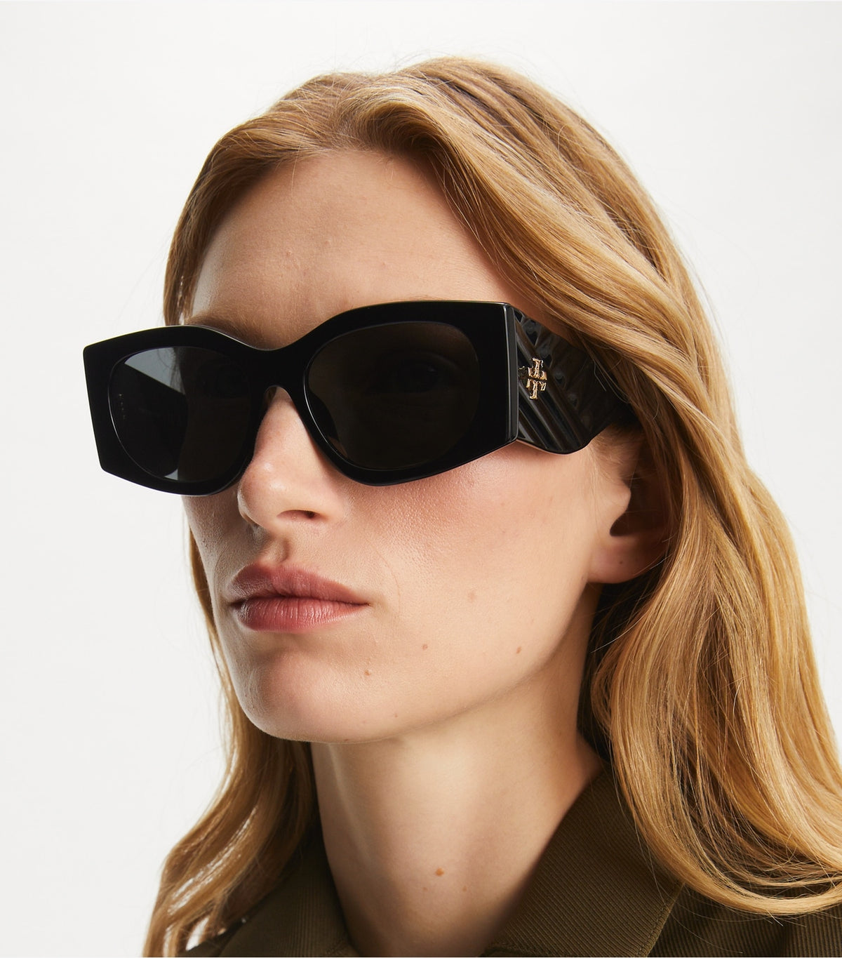 Tory Burch Smart Buy - Kira Rectangle Sunglasses - Black/Dark Grey